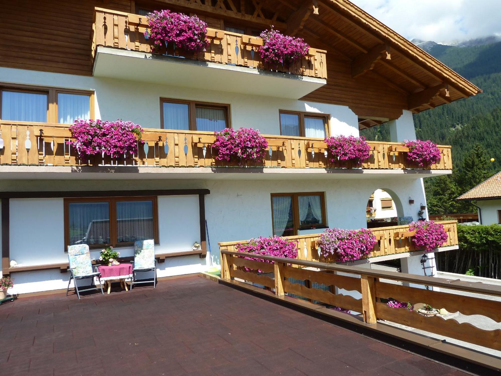 Haus Antonia Hotel Lermoos Kültér fotó